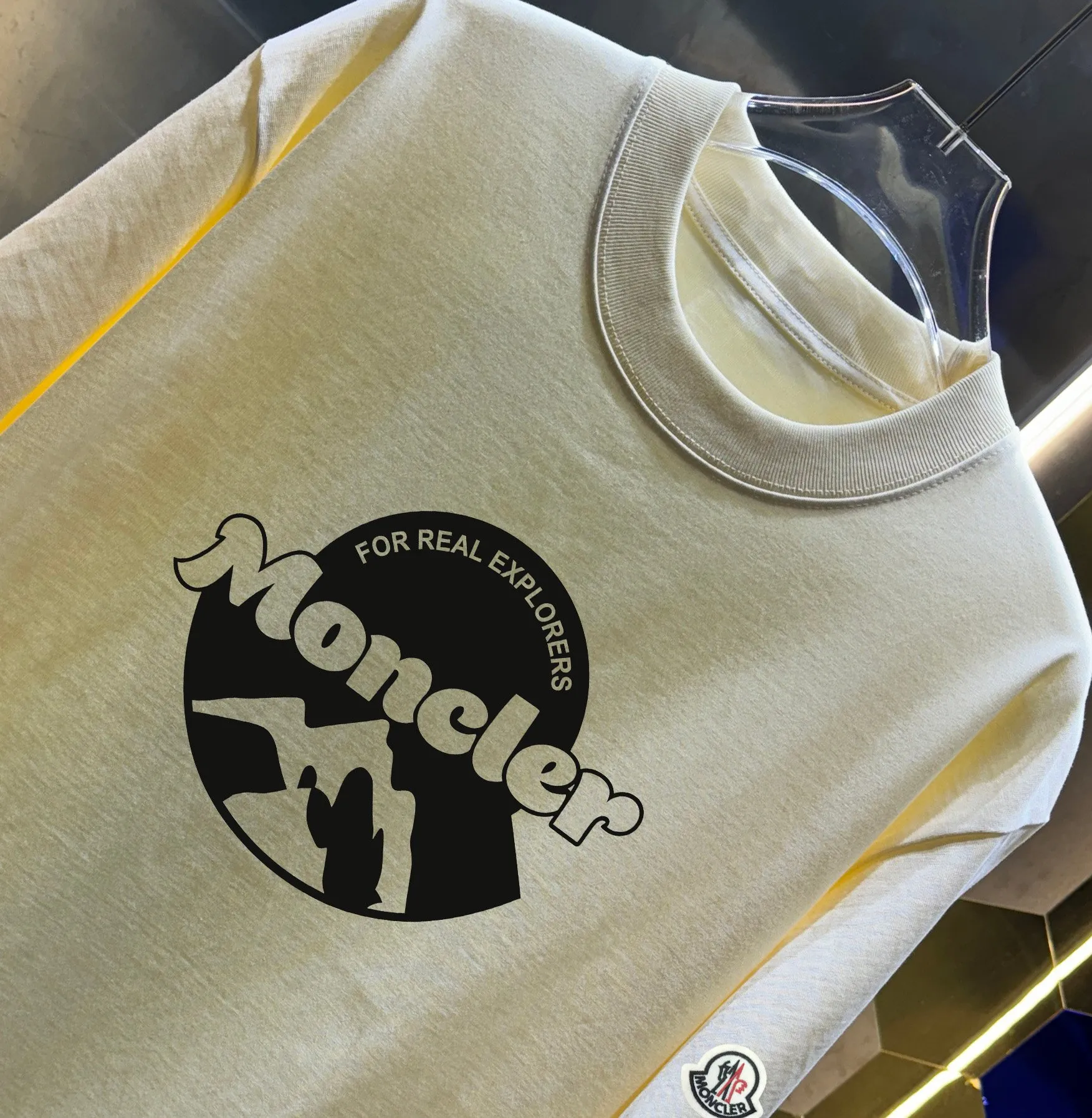 MONCLE * 280 T Classic LOGO 2026ss Quality Versatile Quality Same Style : Black White Green Purple Size：S M L XL XXL